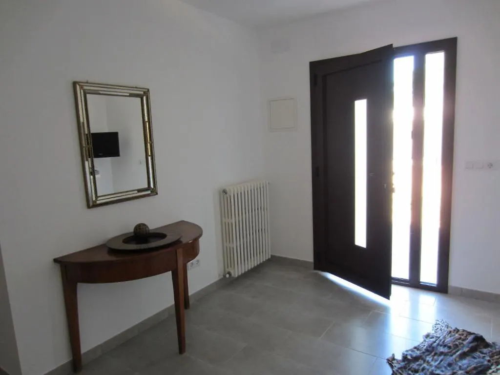 Restaurante Y Apartamentos Can Mora Darnius 0*,  Испания